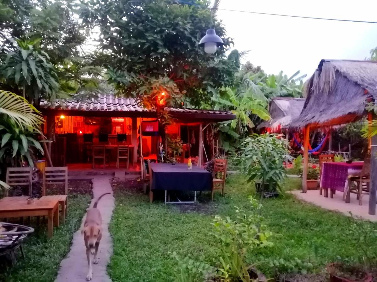 Tortuga Guesthouse Kampot Ngoại thất bức ảnh